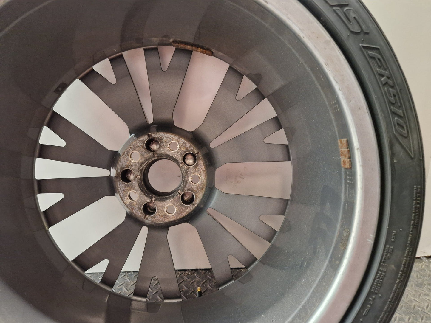 Audi A7 4G 20" Alloy Wheel with Tyre 265/35/20 ~3mm 4G8601025AE