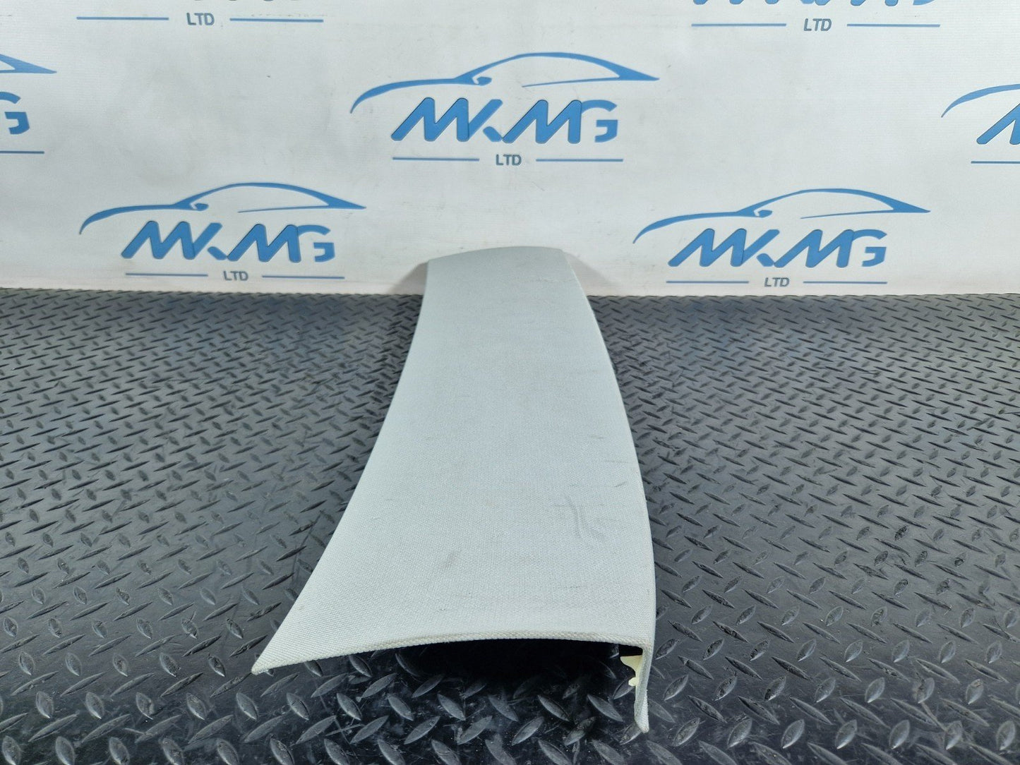 12-18 AUDI A6 C7 GENUINE REAR ROOF TRIM 4G9867839