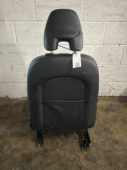 Volvo V40 MK3 (525) Hatchback Genuine Front Left N/S Passenger Seat