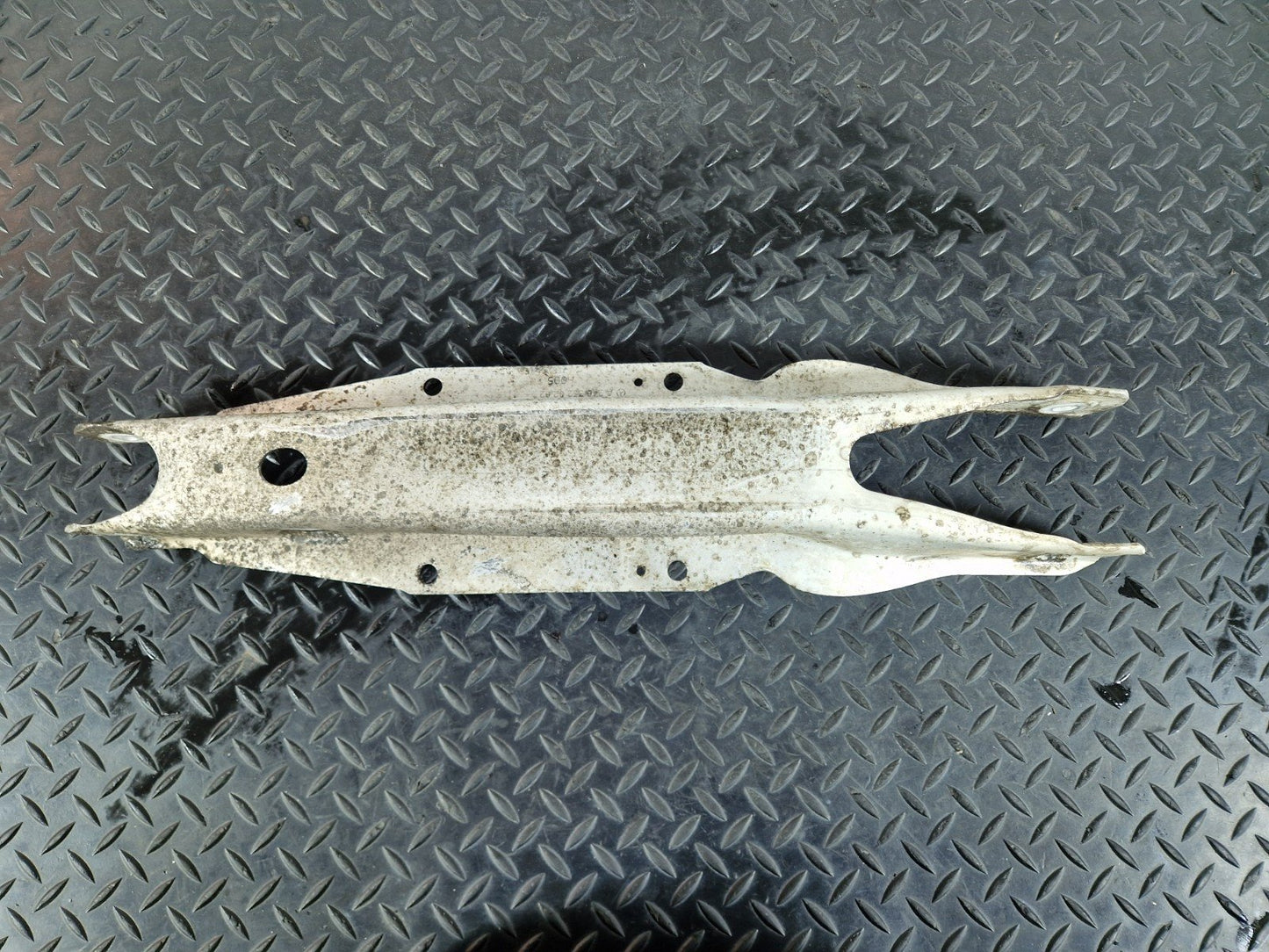 12-18 MERCEDES BENZ B-CLASS W246 REAR LOWER CONTROL ARM SPRING LINK A2463520202