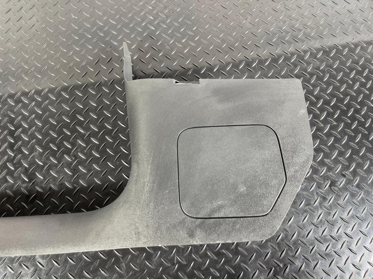 16-19 AUDI A4 B9 GENUINE FRONT LEFT SIDE FOOTWELL TRIM COVER 8W2867271