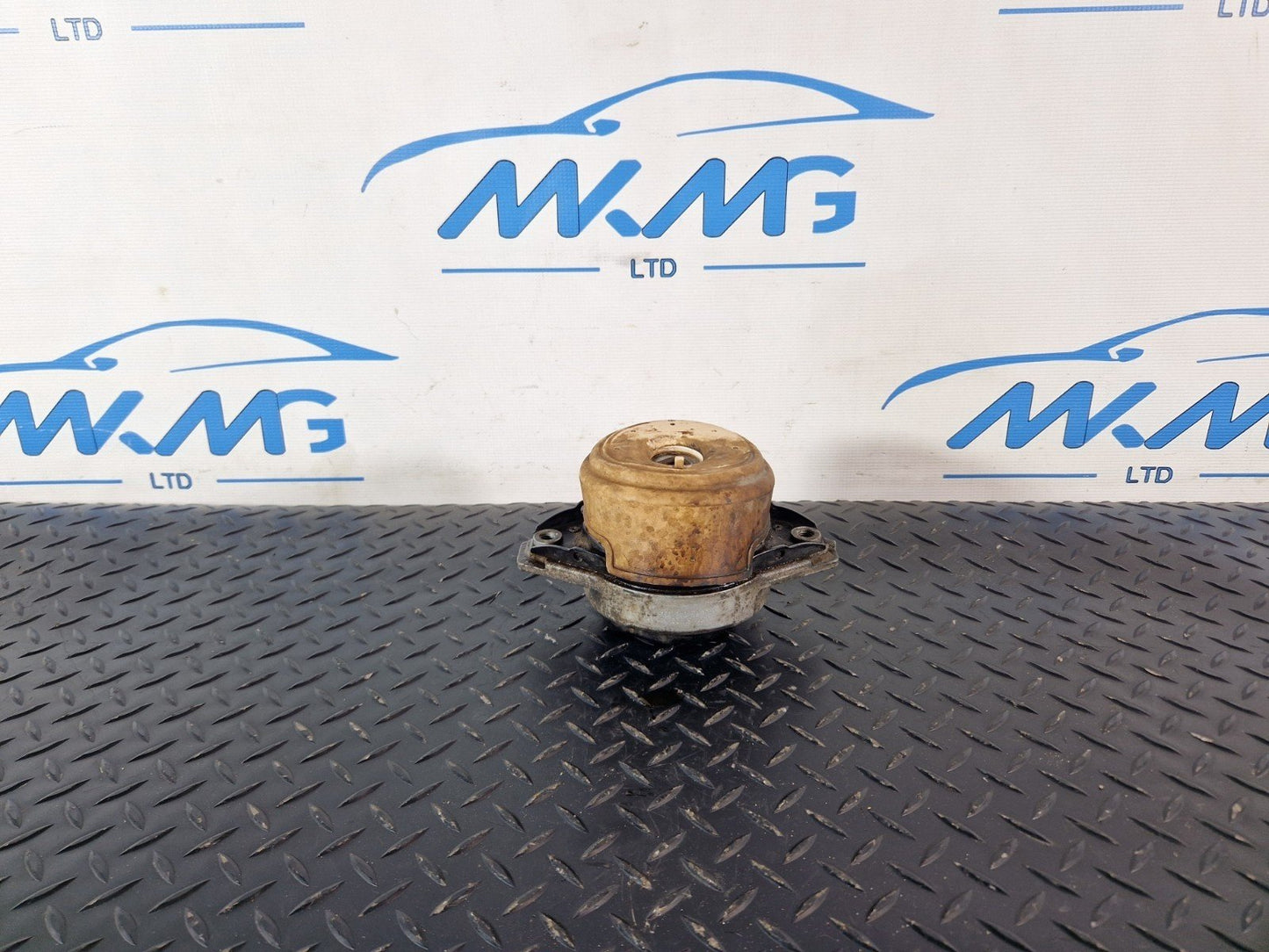 16-19 MERCEDES BENZ GLE W166 RIGHT O/S SIDE ENGINE MOUNT A1662405917