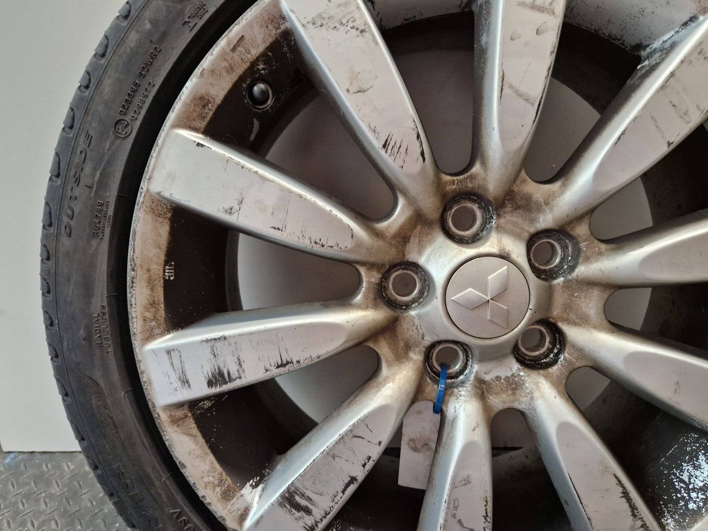 2009 Mitsubishi Lancer MK5 (CX8A) 18" Alloy Wheel with Tyre 215/45/18 ~5mm