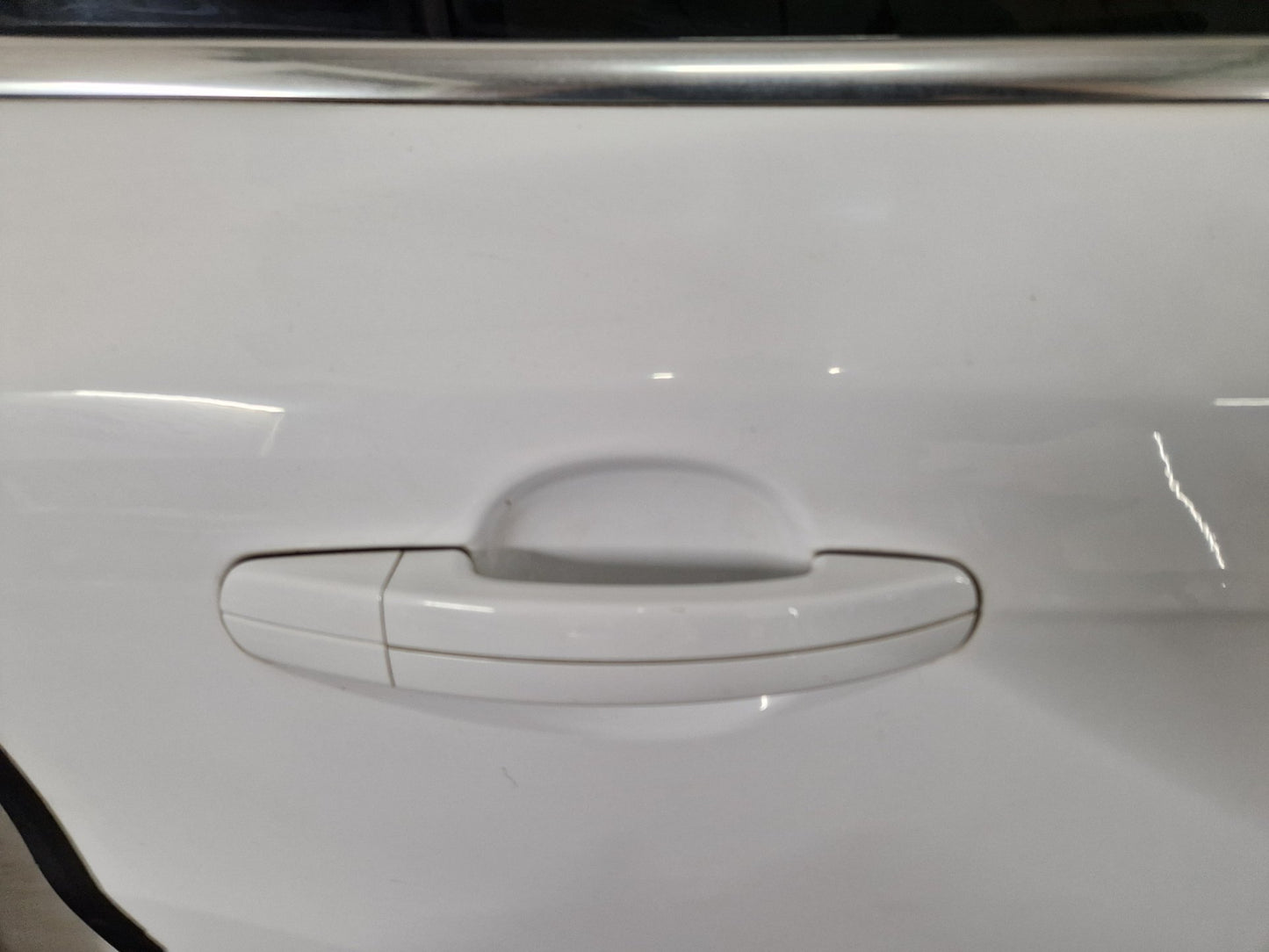 Ford Focus Hatchback Rear Right O/S Driver Complete Door in Frozen White