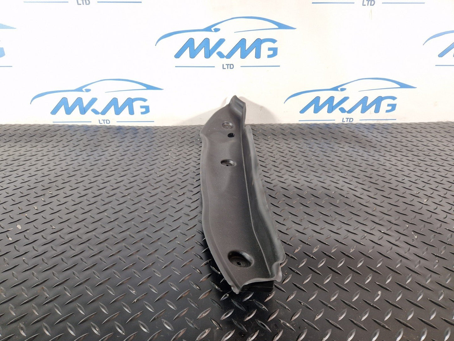 11-19 MERCEDES BENZ ML W166 FRONT LEFT N/S WING FENDER TRIM COVER A1668890125