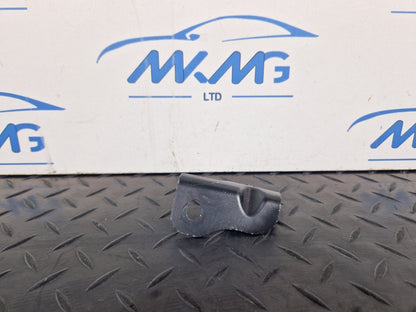 18-ON MERCEDES SPRINTER W907 W910 FRONT RIGHT WING HOLDER BRACKET A9108810800