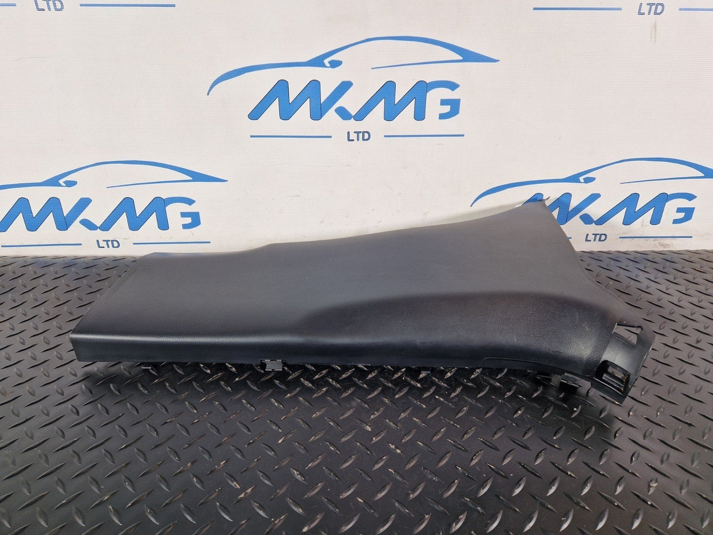 11-19 MERCEDES BENZ ML W166 GENUINE LEFT LOWER B PILLAR TRIM A1666900025