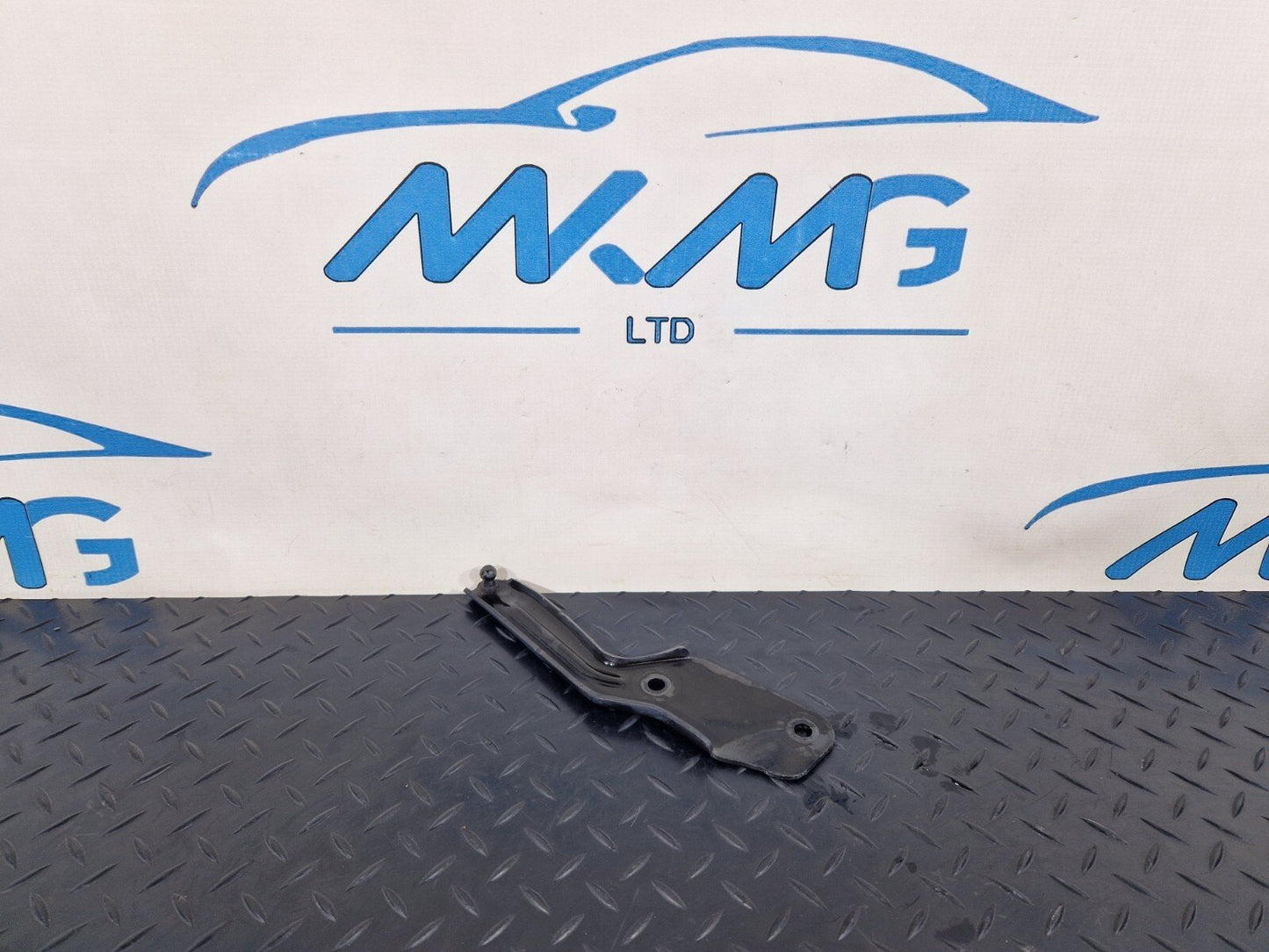 16-24 AUDI A5 F5 CONVERTIBLE GENUINE REAR LID SUSPENSION MOUNTING 8W7827603