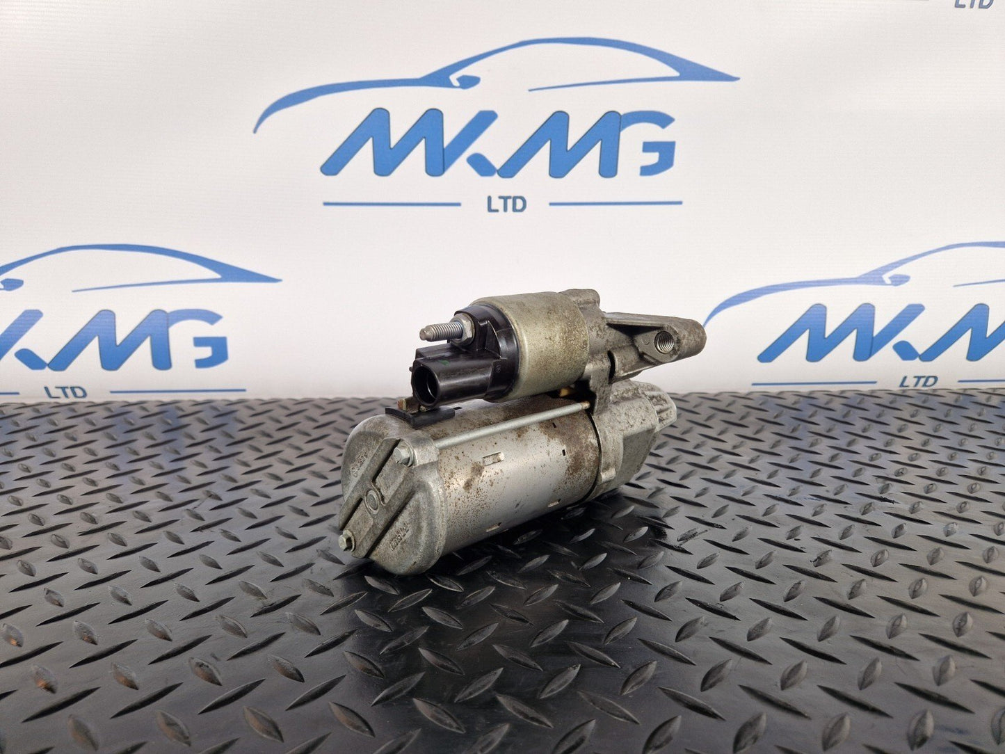 16-19 AUDI A4 B9 GENUINE STARTER MOTOR MANUAL GEARBOX 04L911021B