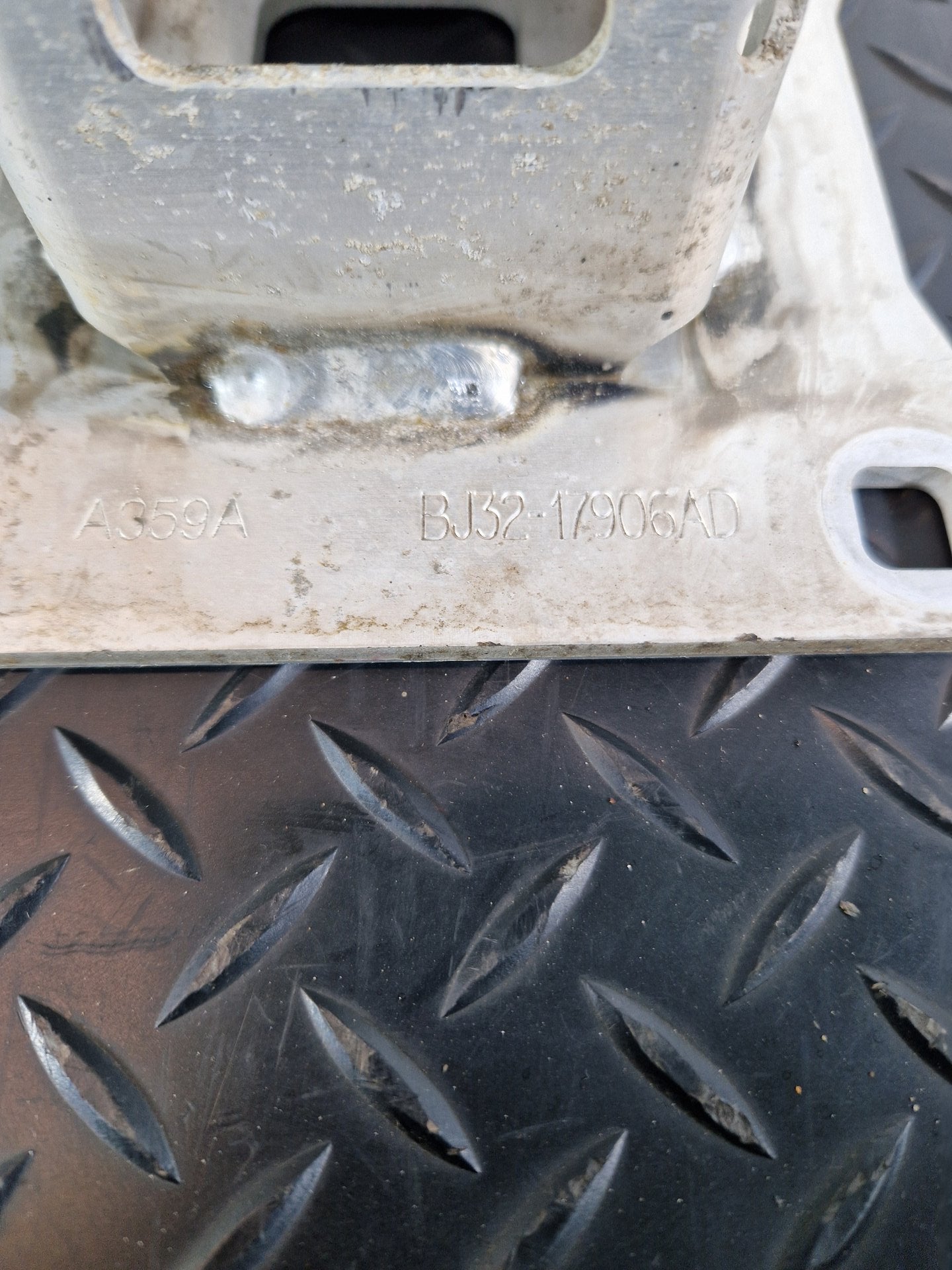 Land Rover Range Rover Evoque L538 REAR BUMPER REINFORCING CRASH BAR BJ3217906AD