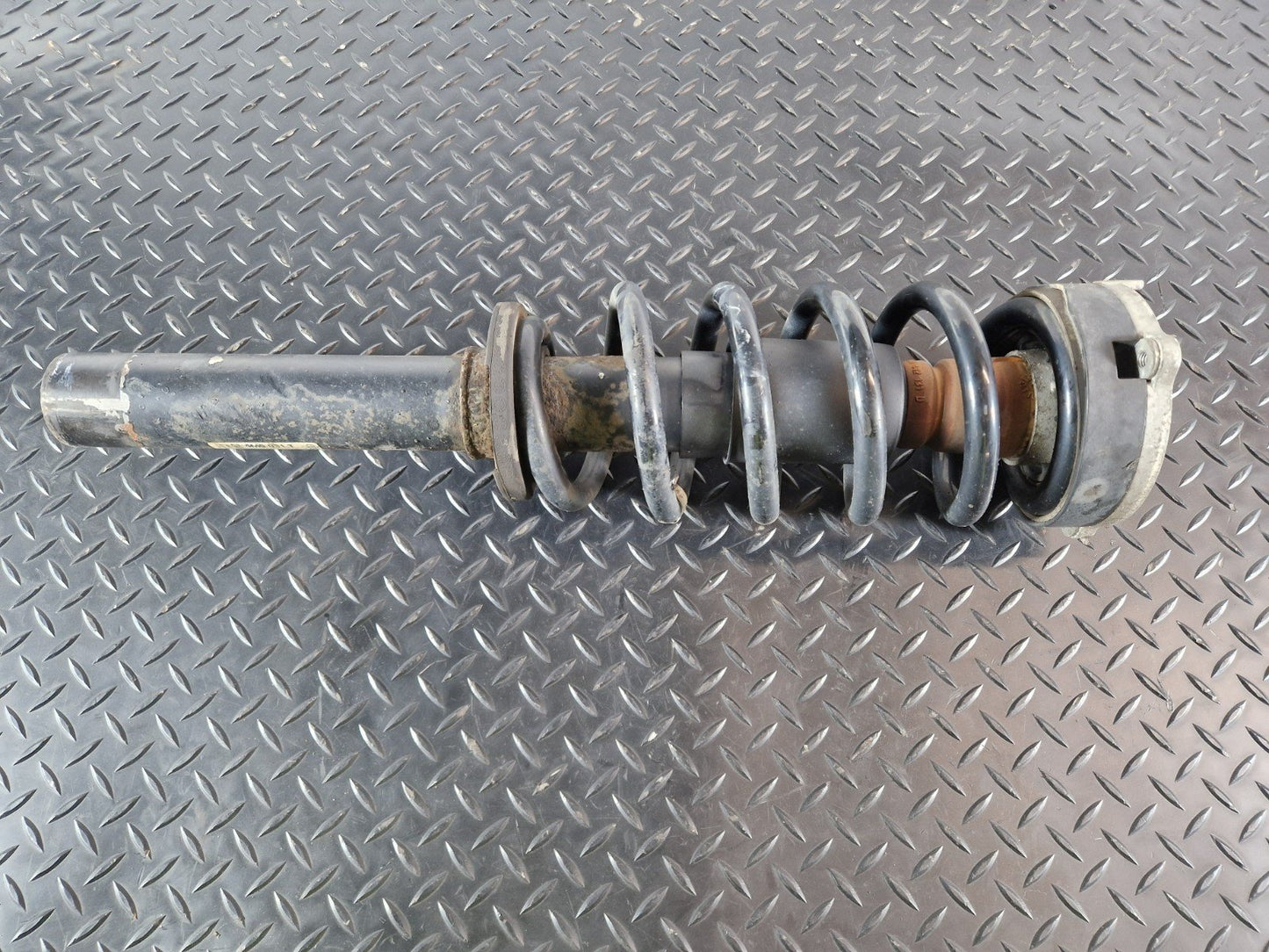 16-20 AUDI Q7 4M OEM FRONT SHOCK ABSORBER FITS LEFT OR RIGHT SIDE 4M0413031T