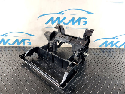 13-23 RANGE ROVER SPORT L494  CENTRE CONSOLE BRACKET MOUNT DK62-04268-A