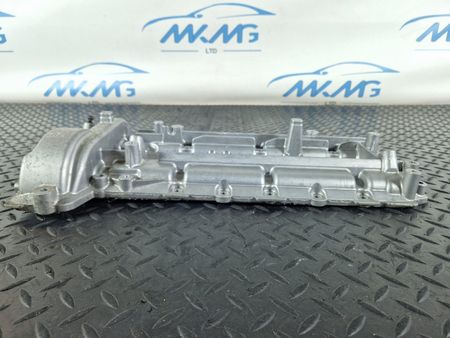 11-19 MERCEDES BENZ ML W166 642.826 ENGINE ROCKER COVER A6420101230