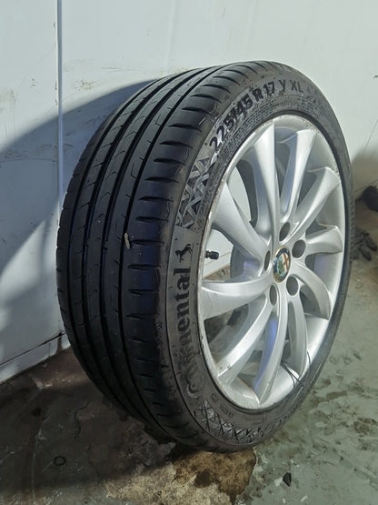 Alfa Romeo Giulietta MK3 17" Alloy Wheel with Tyre ~6mm 225/45/17 156093270