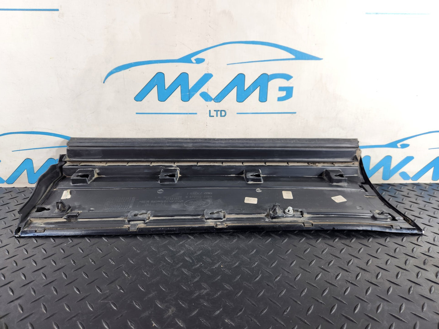 Range Rover Evoque L551 Rear Left Door Moulding Trim Damaged K8D2-274A49-B