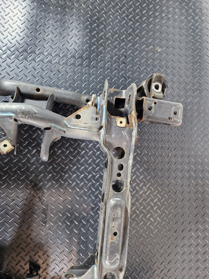 11-19 MERCEDES BENZ ML W166 GENUINE FRONT SUBFRAME A1663302000