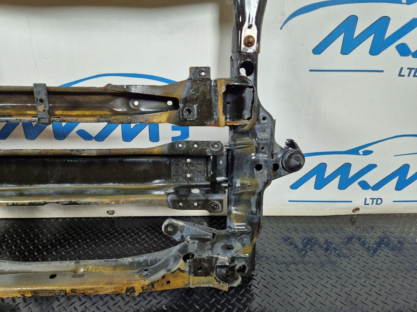 18-ON MERCEDES BENZ SPRINTER W907 GENUINE FRONT SUBFRAME A9070022999