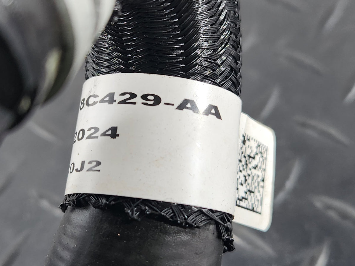 Range Rover Evoque L551 SUV Water Coolant Pipe M8D218D474AA M8D218C429AA