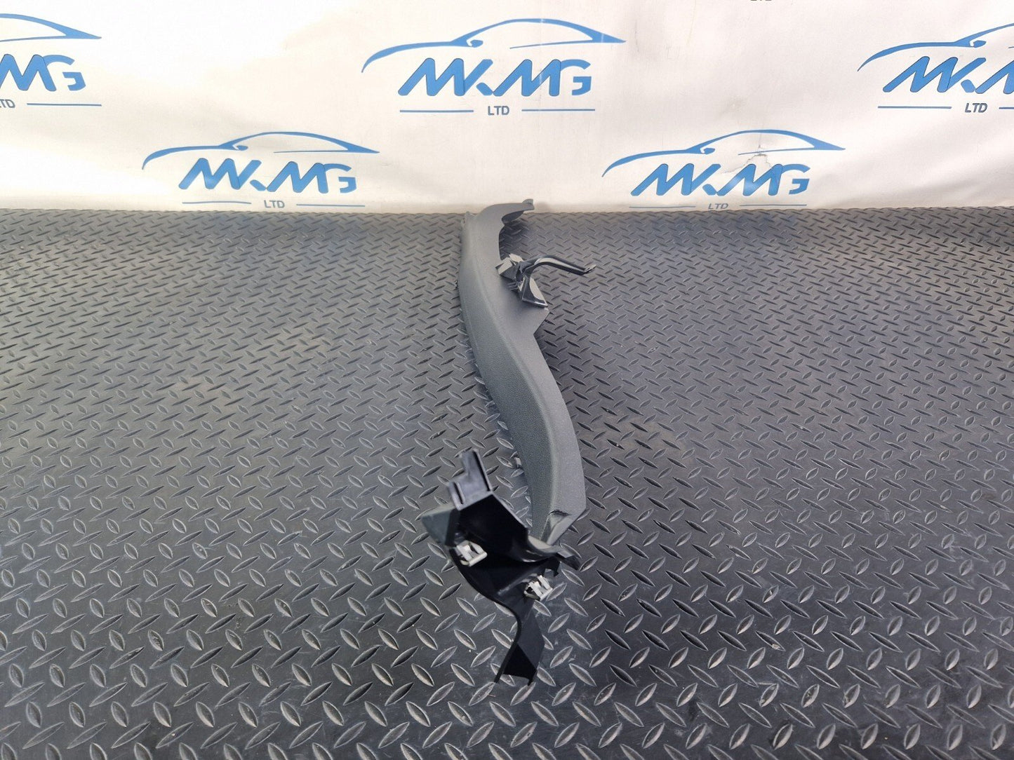 14-21 MERCEDES C200 W205 GENUINE C-PILLAR TRIM REAR RIGHT A2056903305