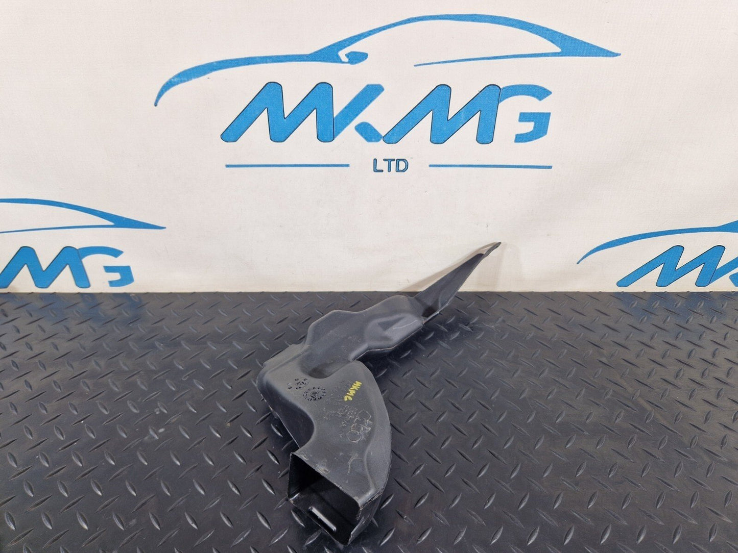 12-18 AUDI A6 C7 GENUINE RIGHT FRONT FOOTWELL VENT AIR DUCTING OUTLET 4G2819152