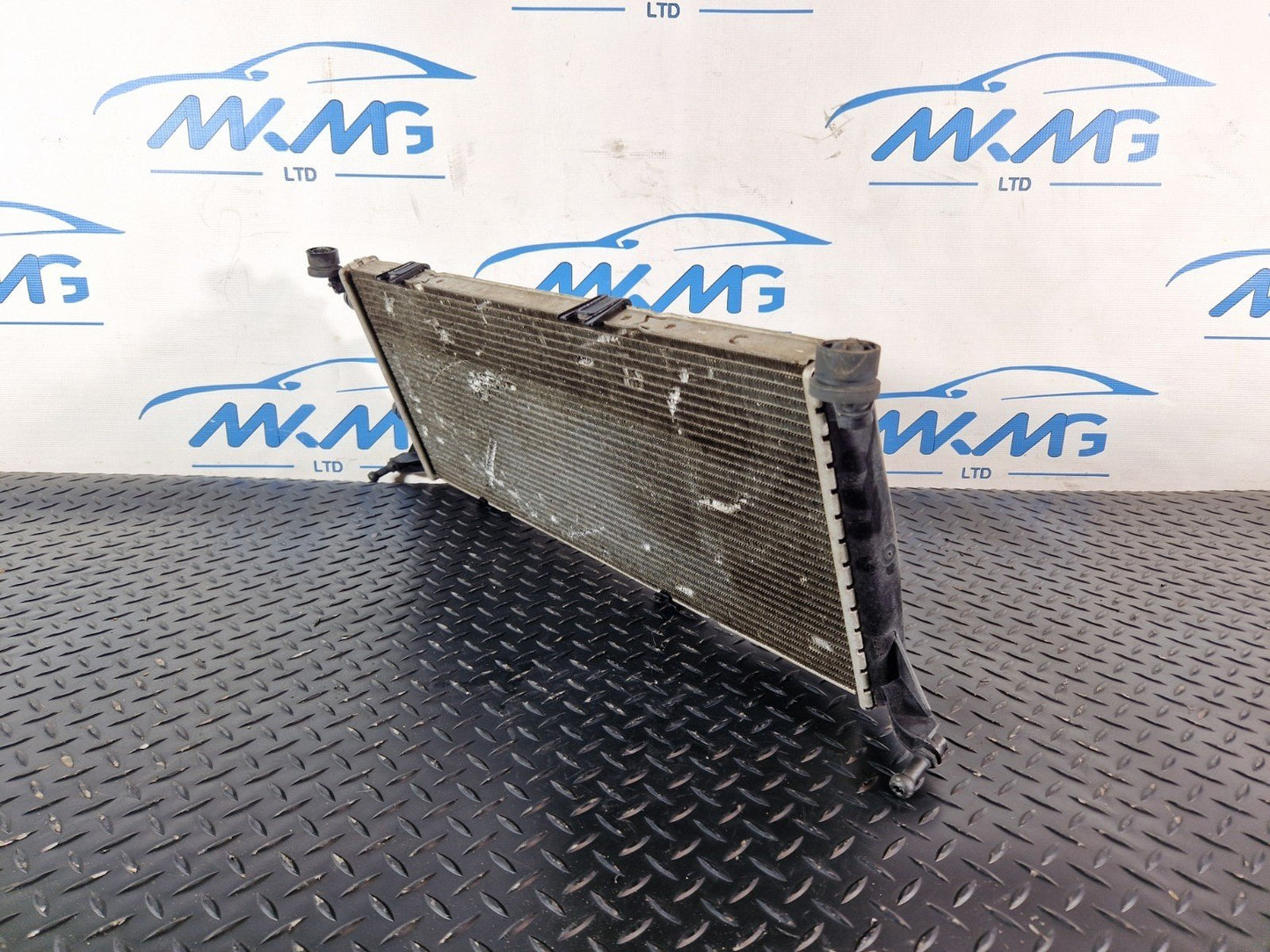 16-19 MERCEDES BENZ GLE W166 GENUINE RADIATOR A0995001403