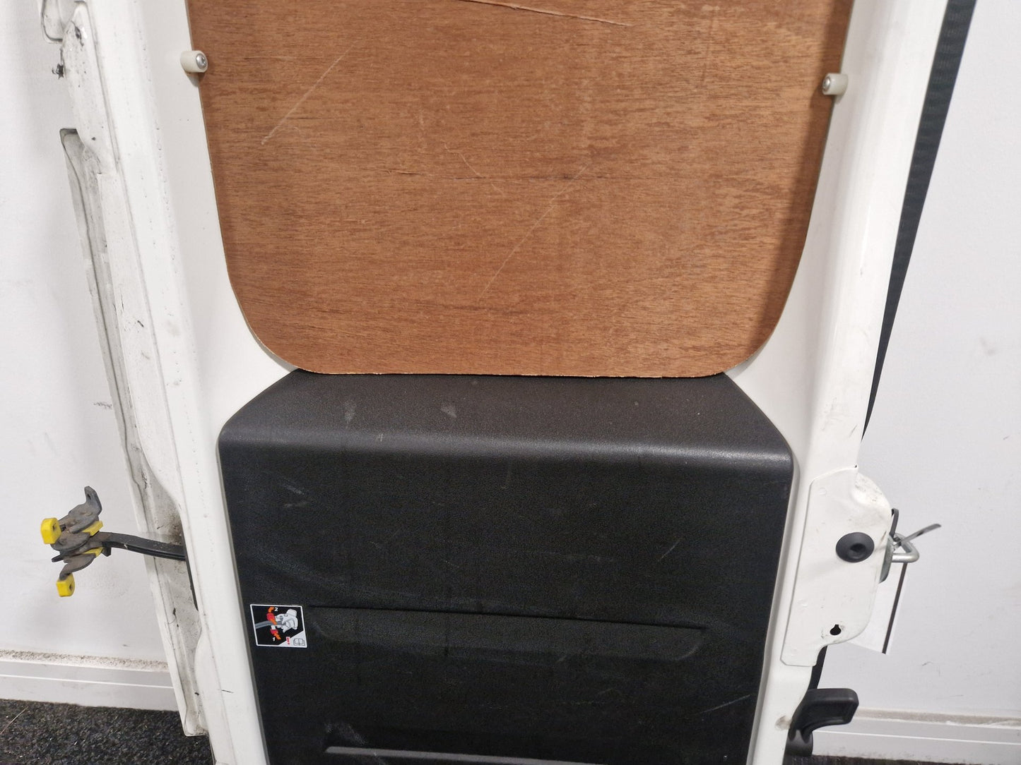 Fiat Doblo MK2 FL (263-1) Cargo Van Rear Right O/S Driver Complete Door in White