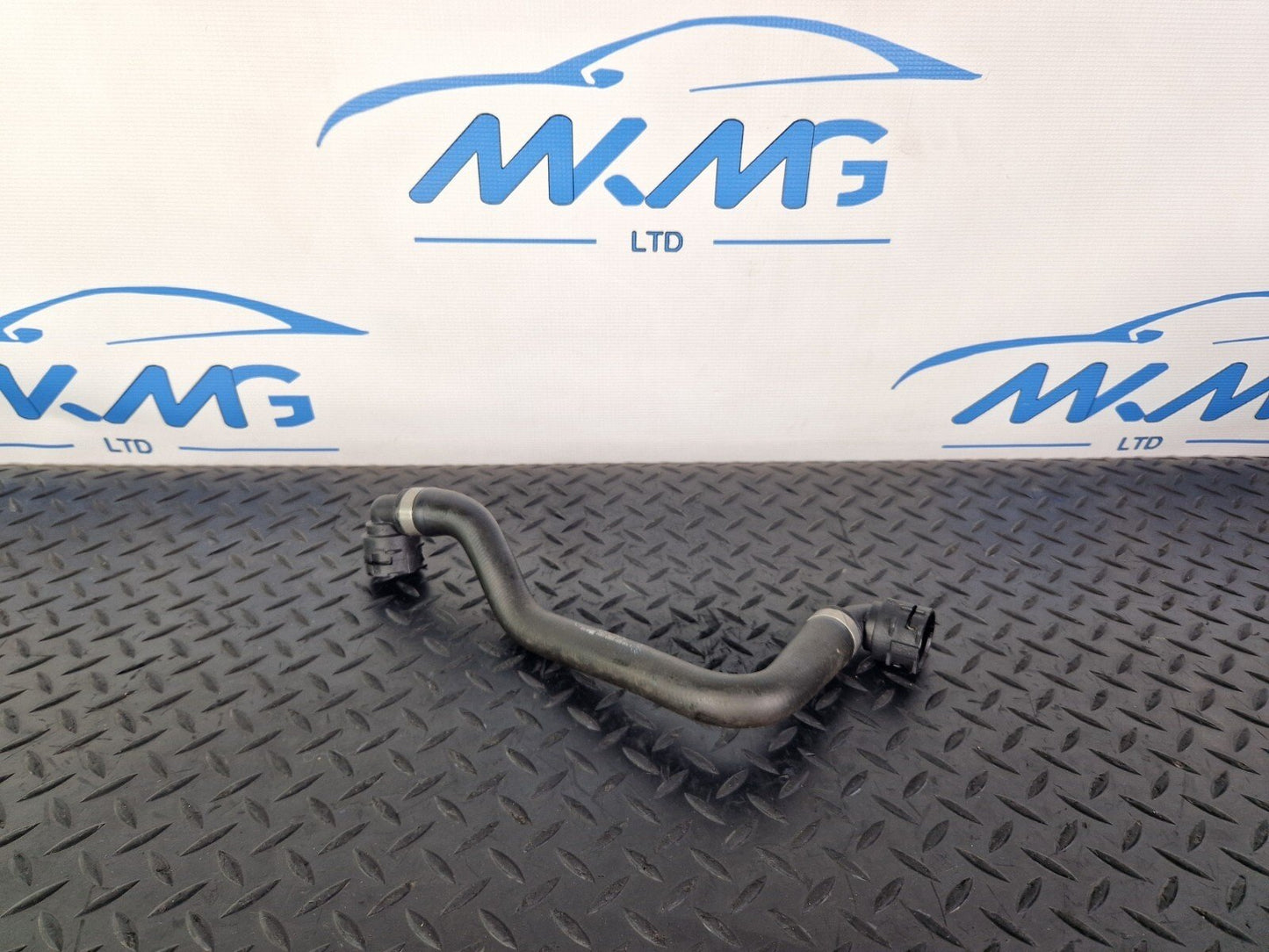 14-21 MERCEDES BENZ W205 GENUINE OEM ENGINE COOLANT HOSE PIPE A2055011682
