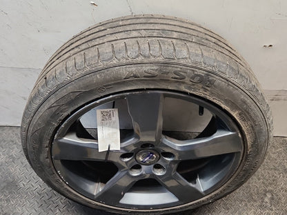 Volvo C30 MK1 FL (MK) (533) 17" Alloy Wheel with Tyre 205/50/17 ~4mm 31290177