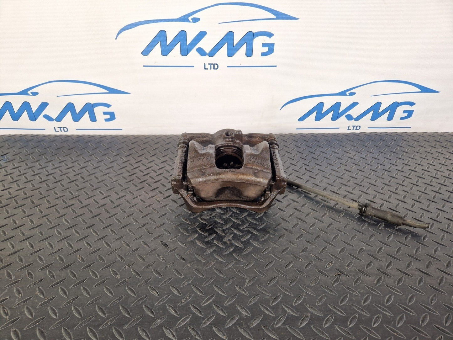 14-20 MERCEDES BENZ GLA 200 X156 GENUINE FRONT LEFT N/S BRAKE CALIPER A000421678