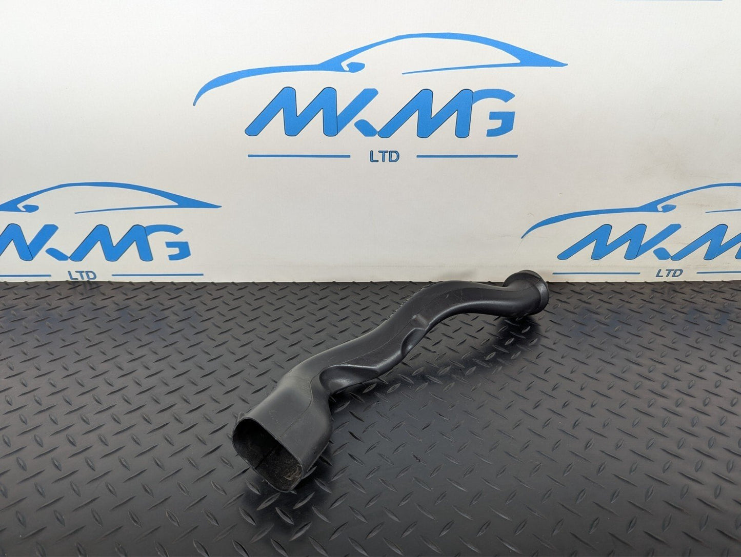 11-19 MERCEDES BENZ ML W166 GENUINE OEM DRAIN PIPE A1668320490