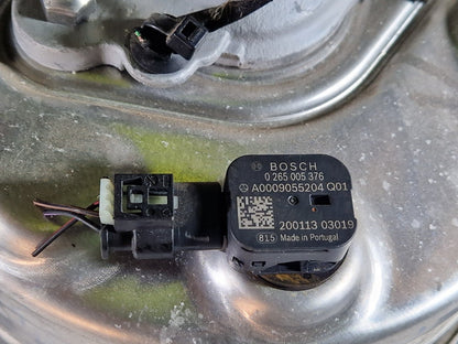 19-ON MERCEDES BENZ B CLASS W247 BRAKE SERVO & MASTER CYLINDER OEM A2474300100