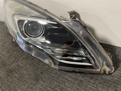 Vauxhall Zafira MK3 (C) (A3470) MPV Front Right O/S Driver Headlight 39009024