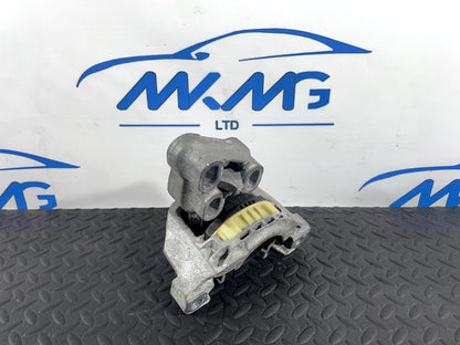 13-19 MERCEDES BENZ CLA C117 GENUINE 2.1 CDI ENGINE MOUNT BRACKET AC46000DF