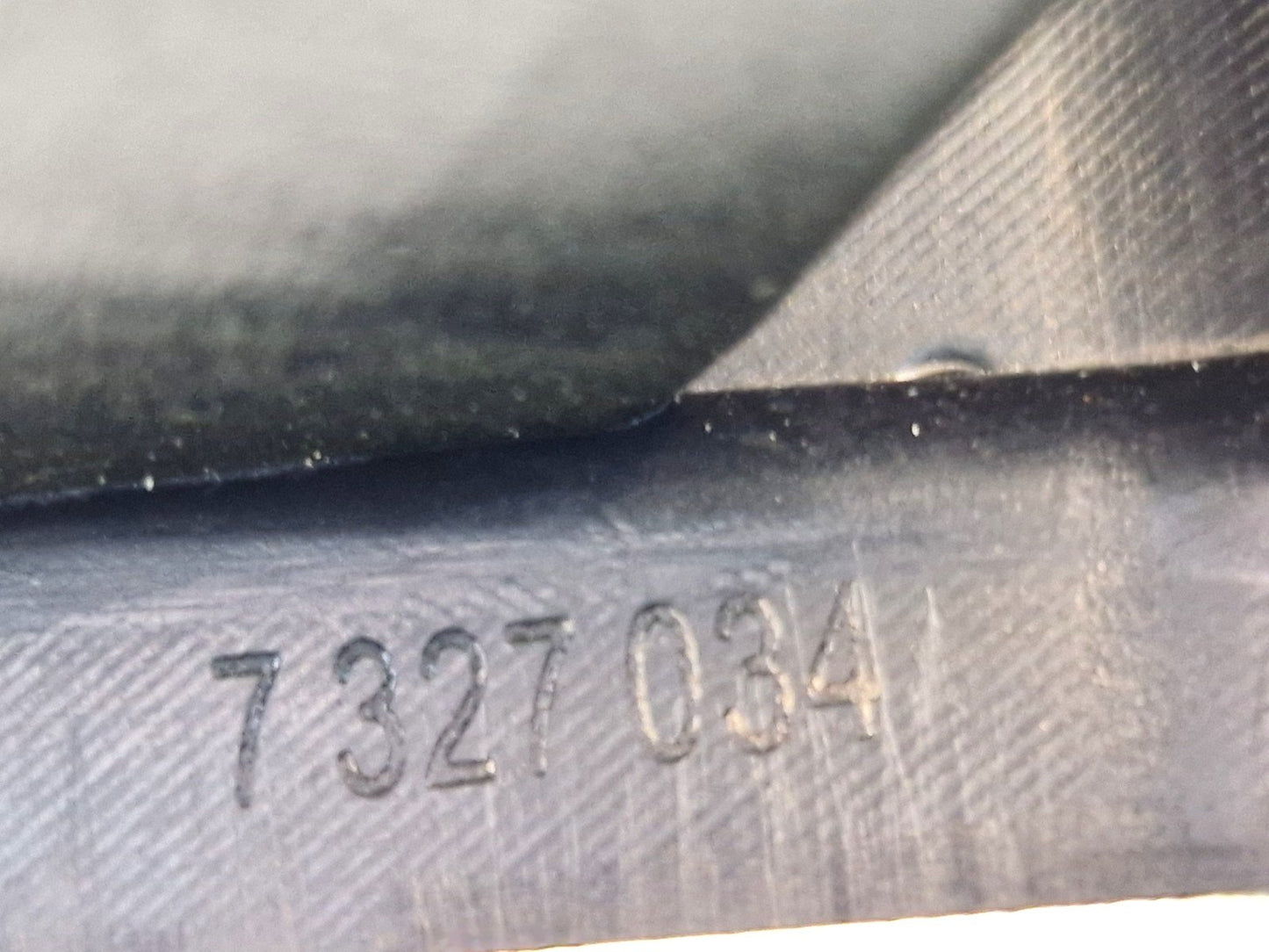 14-21 BMW 2 SERIES 218D GENUINE GRAN TOURER F46 GENUINE STORAGE BOX 7327034