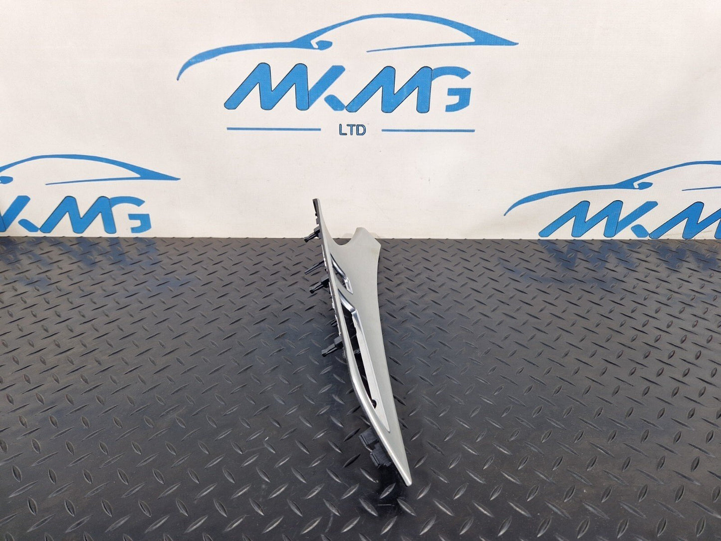 10-18 AUDI A7 4G S-LINE INTERIOR DOOR SURROUND TRIM RIGHT DRIVER SIDE 4G8867410