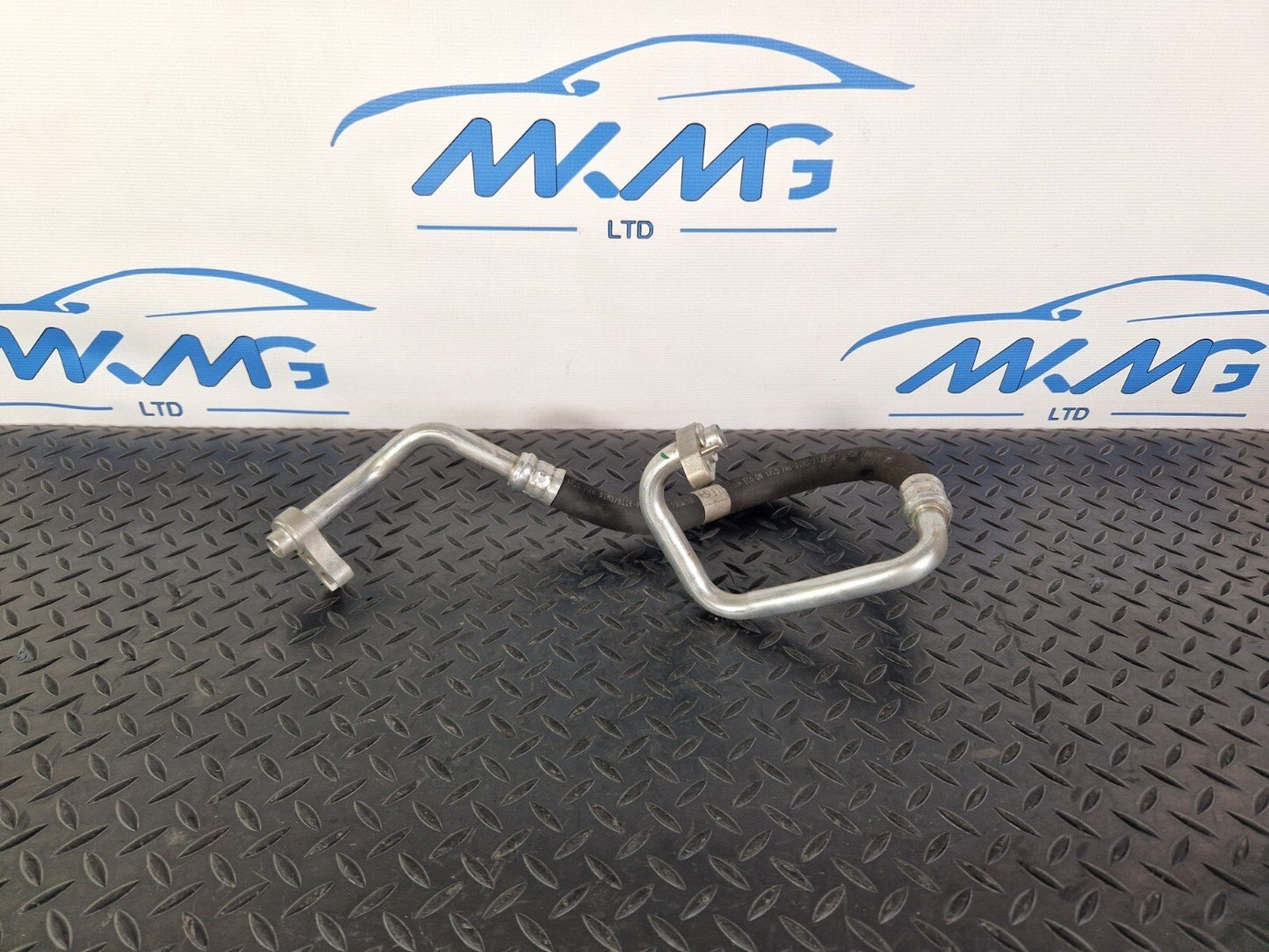 14-21 MERCEDES BENZ C300h W205 OEM HYBIRD AIR CON PIPE HOSE A2058306801