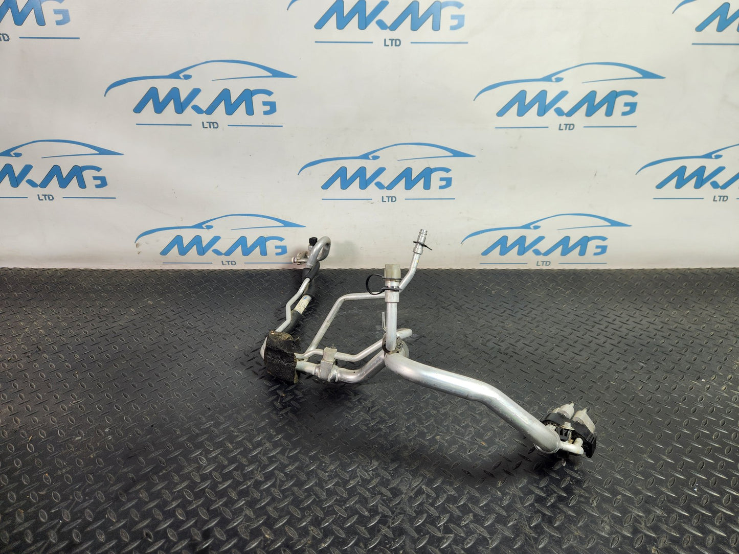 2012 - 2018 Land Rover Range Rover Evoque L538 SUV A/C Pipes GJ3219A834AE