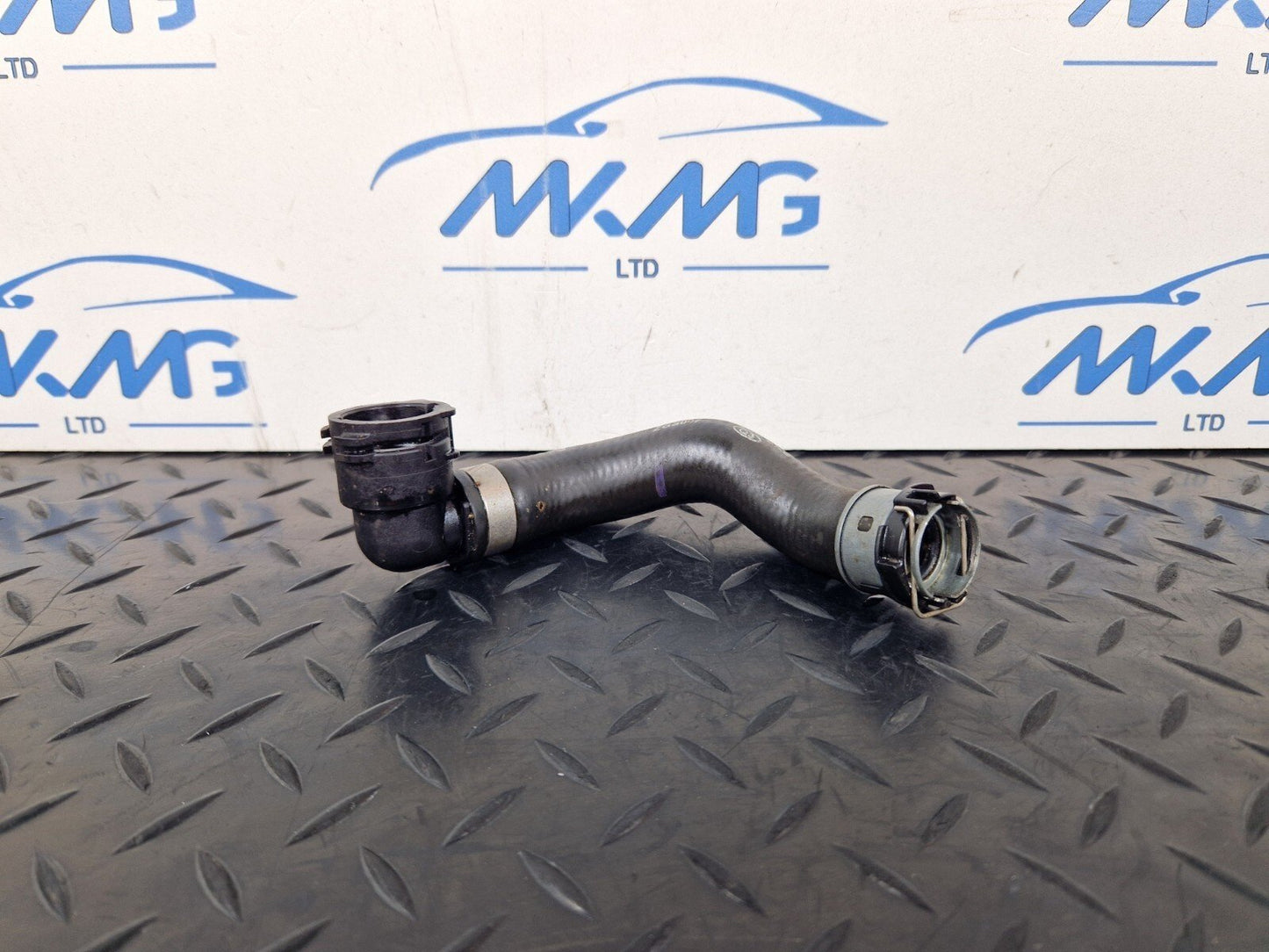 18-ON MERCEDES BENZ A CLASS W177 GENUINE COOLANT WATER HOSE PIPE A2475010800