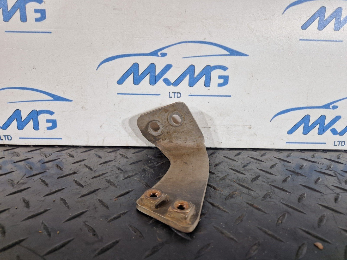 16-19 MERCEDES BENZ GLE W166 GENUINE LEFT N/S EXHAUST BRACKET A1664911341
