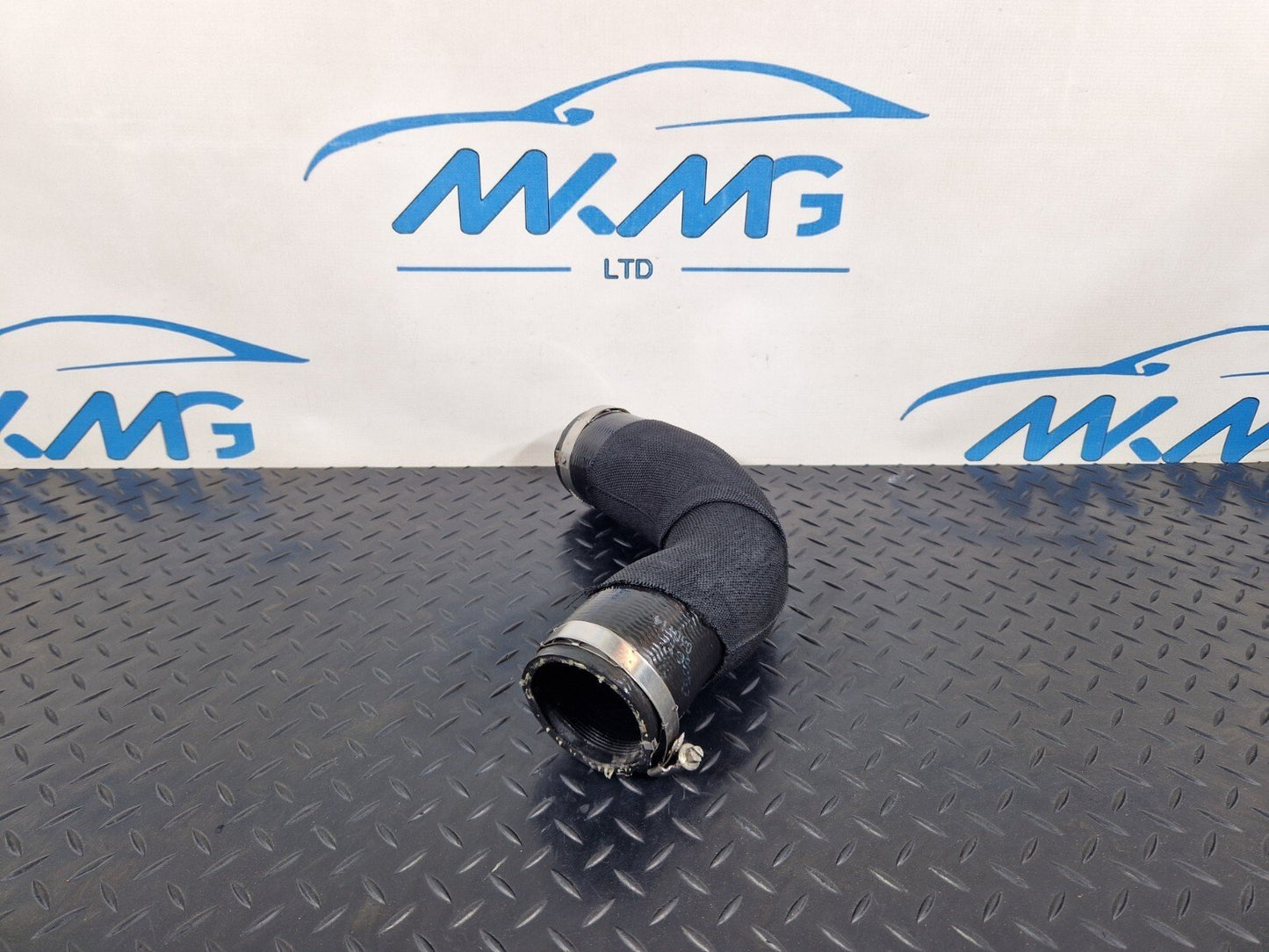 10-18 AUDI A7 4G S-LINE INTERCOOLER PIPE 4G0145737AG