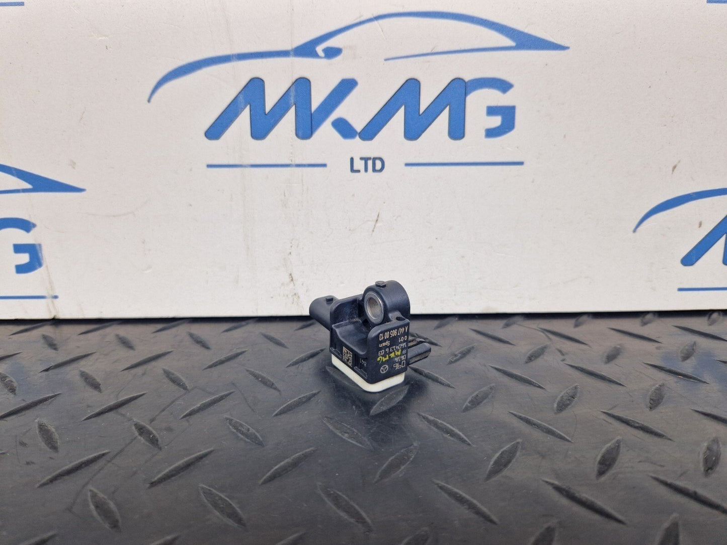 14-23 MERCEDES BENZ VITO W447 LOWER B-PILLAR AIRBAG CRASH SENSOR A4479050013
