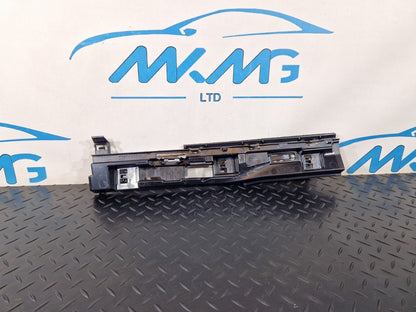 16-22 BMW X1 F48 GENUINE REAR RIGHT SIDE SIDESKIRT HOLDER 7332334
