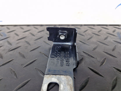 16-19 AUDI A4 B9 GENUINE FRONT RIGHT DRIVER SIDE WING BRACKET 8W0821434B