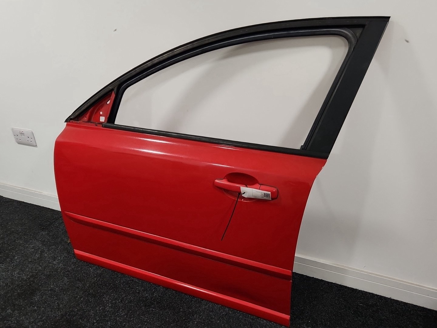 Volvo S40 MK2 (MS) Saloon Front Left N/S Passenger Complete Door in Passion Red