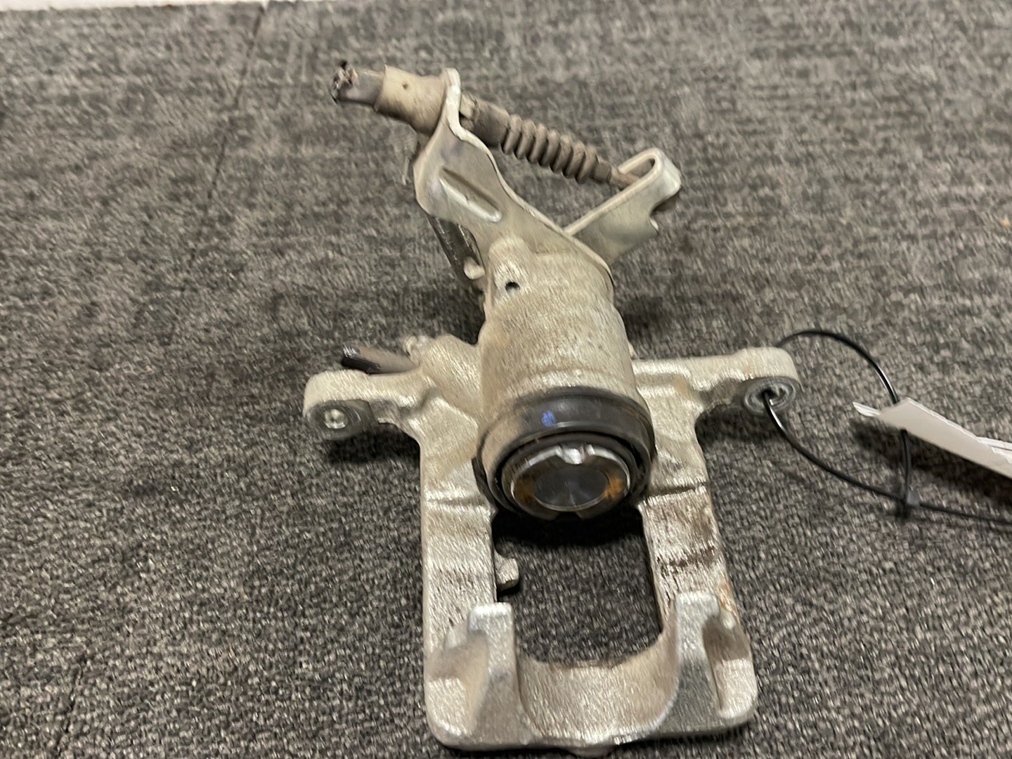 Vauxhall Zafira MK3 (C) (A3470) MPV Genuine Right O/S Driver Rear Brake Caliper