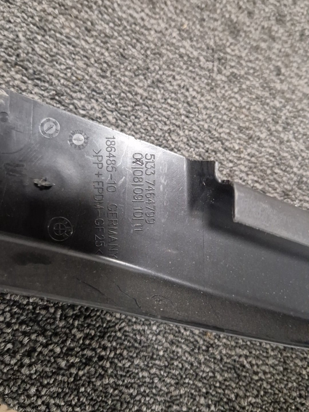 BMW 120i F40 Genuine Front Left N/S Window Frame Cover 7464799