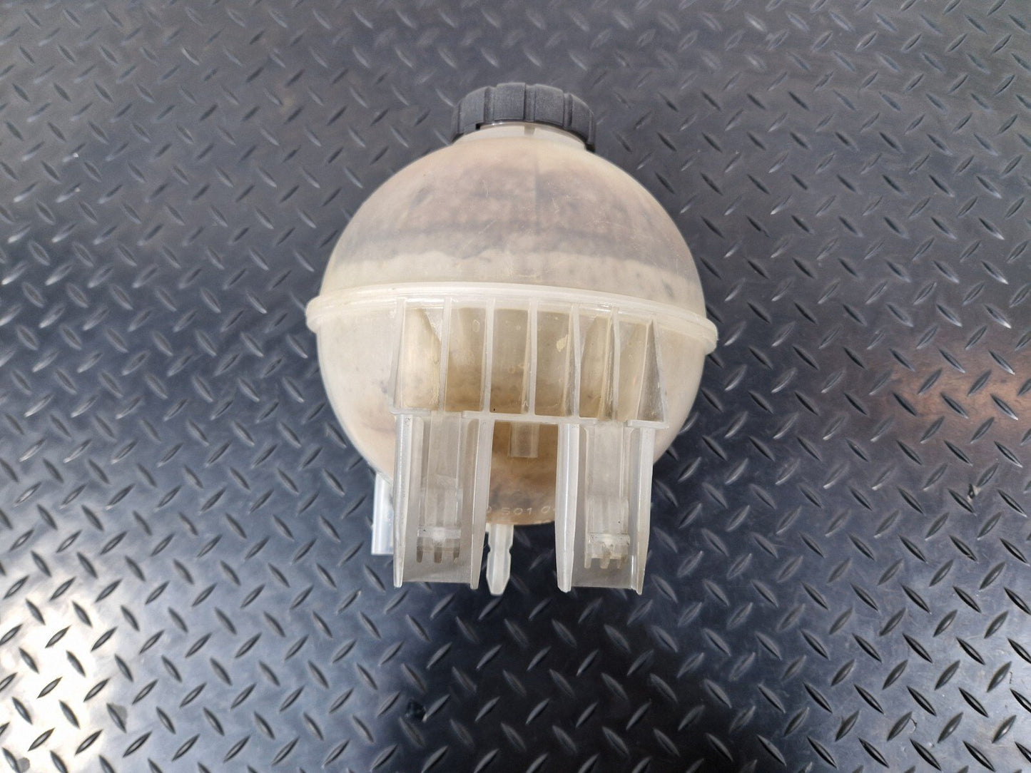 18ON MERCEDES BENZ SPRINTER W907 2.2 OM651 EXPANSION OVERFLOW BOTTLE A9105010400