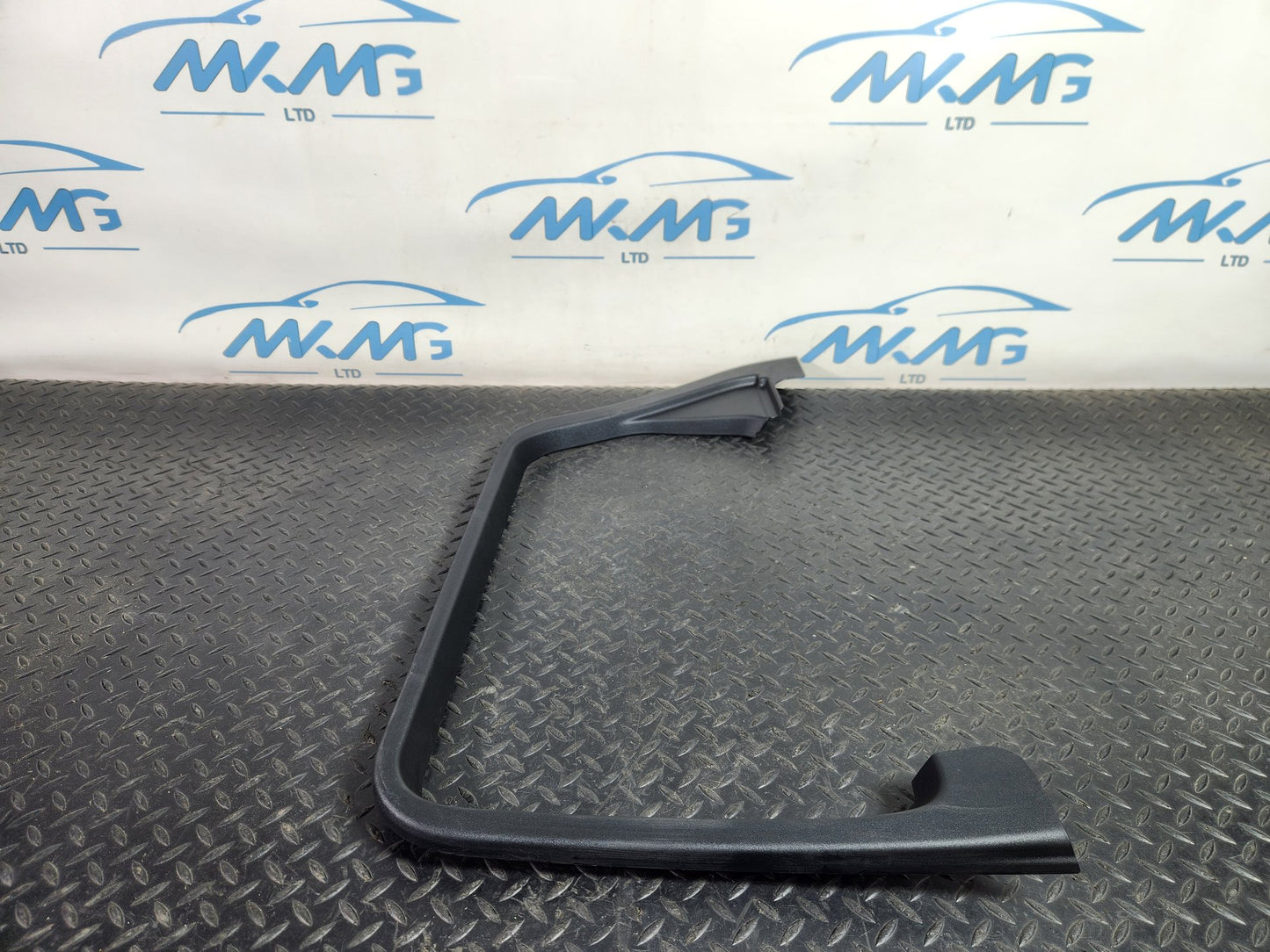 Land Rover Range Rover Evoque L551 SUV Rear Right Door Window Trim K8D225514AB