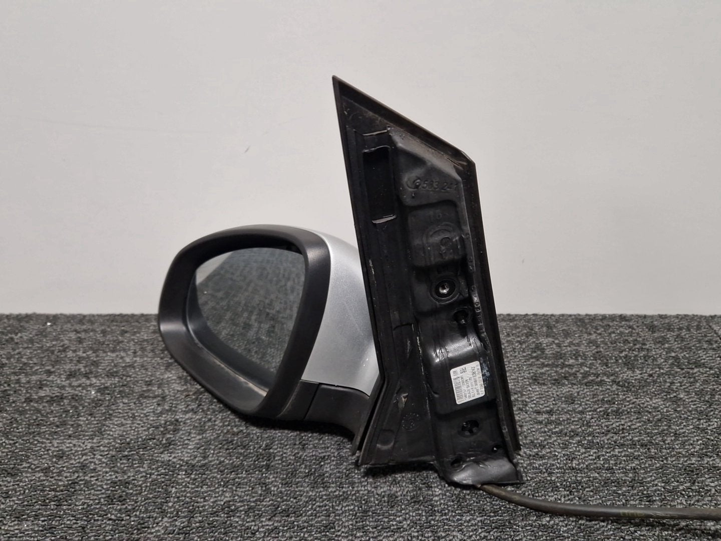 Vauxhall Astra MK6 (J) (A3400) Hatchback Front Left Door Wing Mirror in Silver