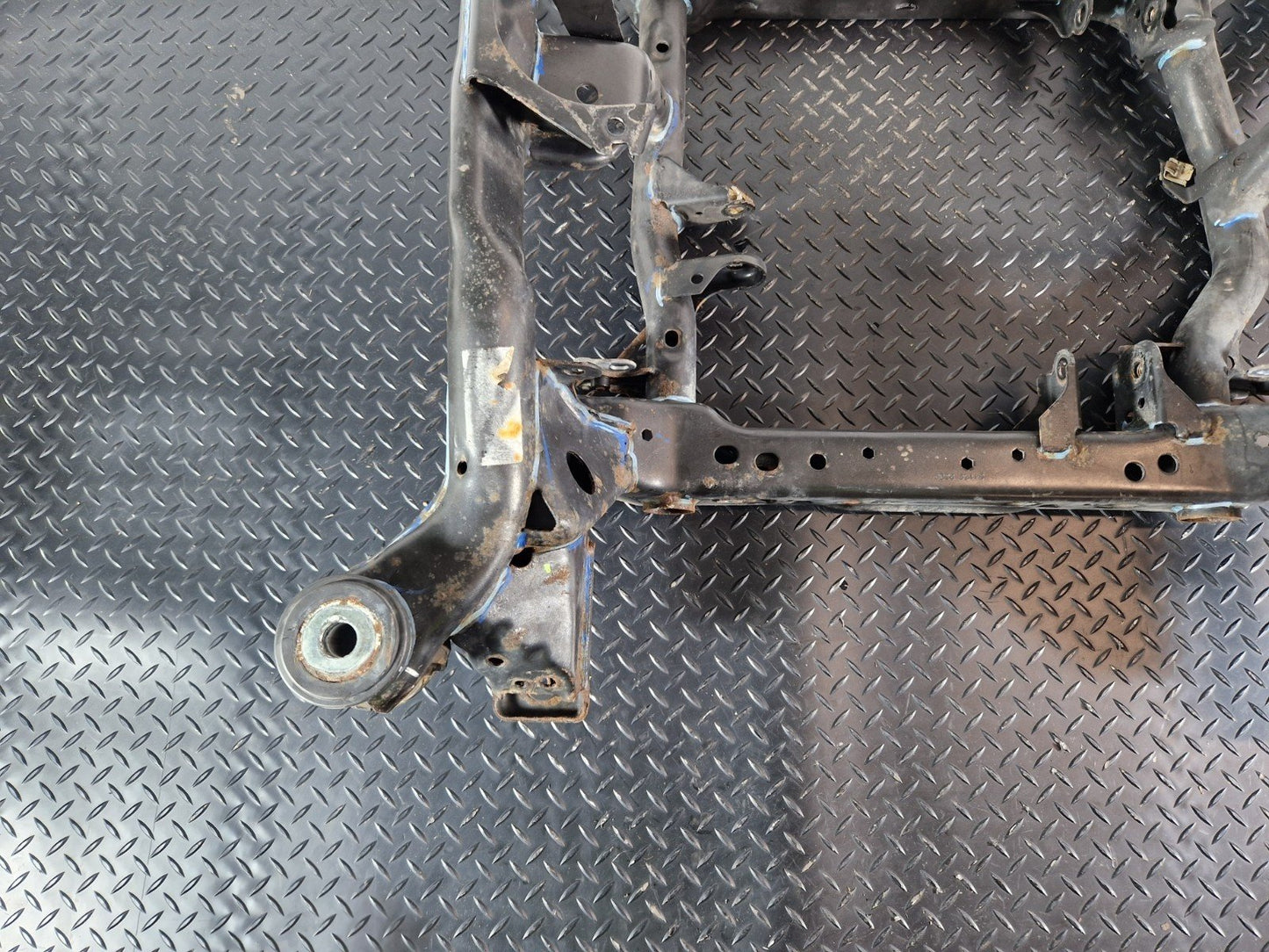 11-19 MERCEDES BENZ ML W166 GENUINE FRONT SUBFRAME A1663302000